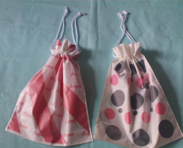 Las bolsas de plástico promocionales del lazo del traje de baño con las cuerdas dobles