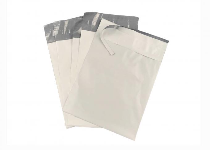 Mensajero plástico Mailing Bag del anuncio publicitario polivinílico blanco opaco de la prenda impermeable 12 x 15,5 0