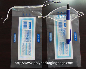 Las bolsas de plástico claras personalizadas del lazo del HDPE/LDPE para el empaquetado de la ropa