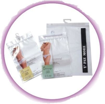 Los bolsos polivinílicos a prueba de agua con las suspensiones/gancho y cremallera se cierran para la ropa interior/la ropa de los hombres