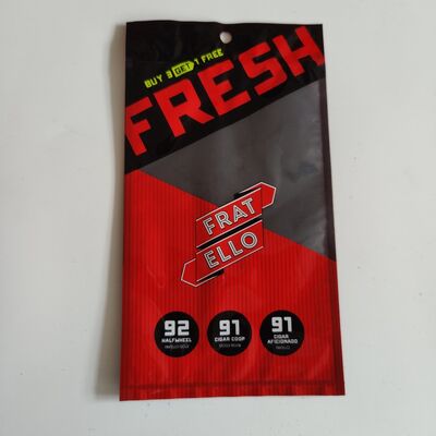 Bolsa en caja de plástico con superficie texturizada y pico, adecuada para aplicaciones de envasado de líquidos de grado alimenticio