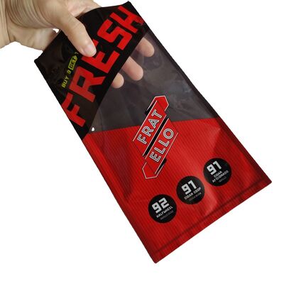 Hoja de humedad en el interior de bolsas de humidor de cigarros hechas con MOPP PE Material de estructura para satisfacer la solicitud del cliente proporcionando el mantenimiento de la humedad del cigarro