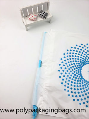 El CPE viste el empaquetado diario de las necesidades de Digitaces de las bolsas de plástico del lazo a prueba de humedad